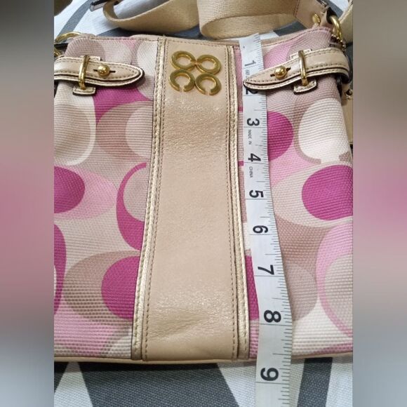 Coach sling crossbody purse with lilac, fuscia, gold and cream - Picture 2 of 11